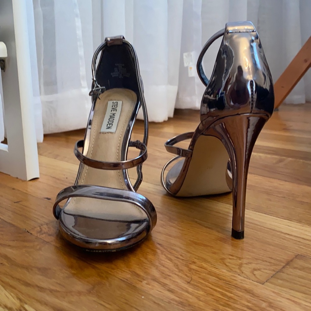 Steve Madden gunmetal heels